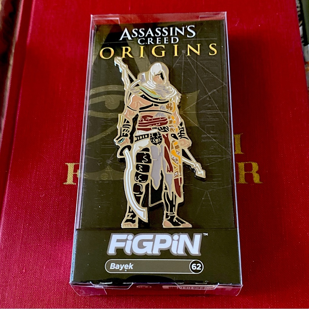 NEW W/TAGS—ASSASSINS CREED ORIGINS FiGPiN Bayek #62